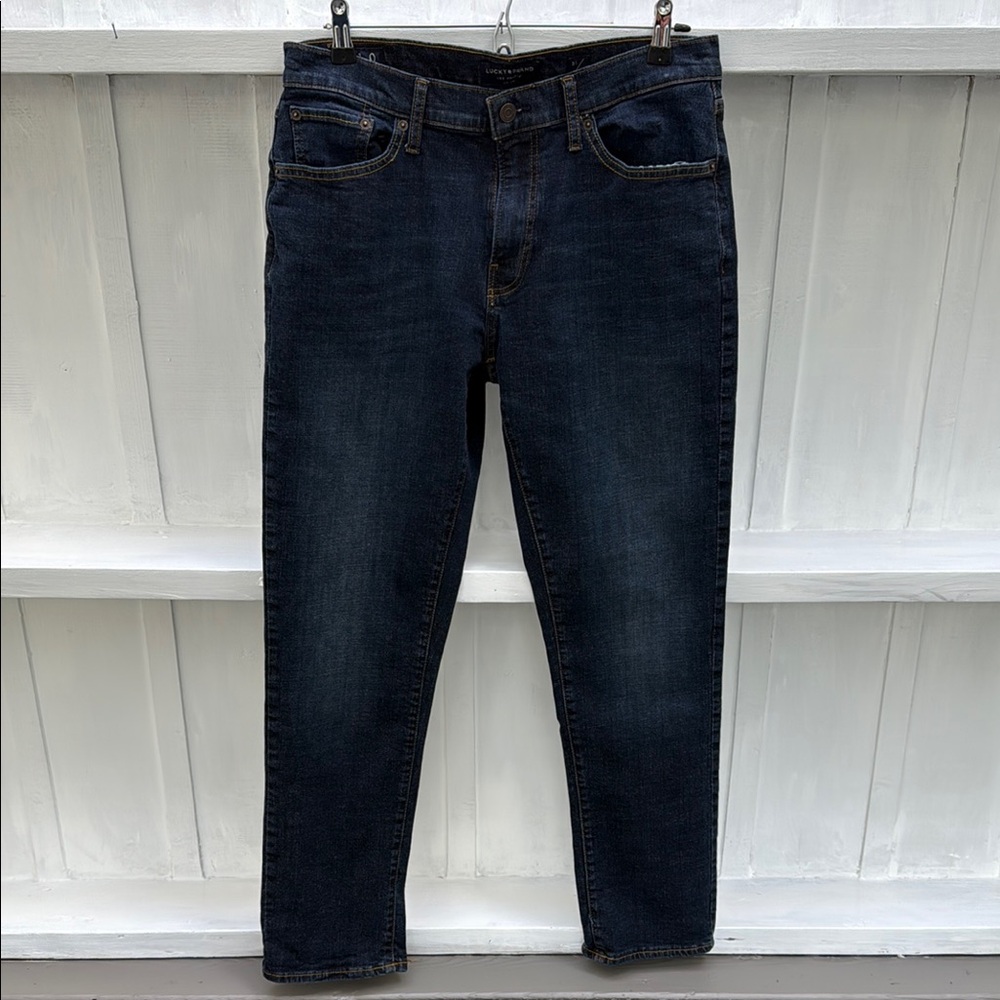 Lucky Brand 410 Athletic slim Jeans. 31X32. Worn once.